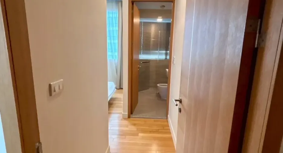 For rent 3 bedrooms condo in Khlong Toei, Bangkok