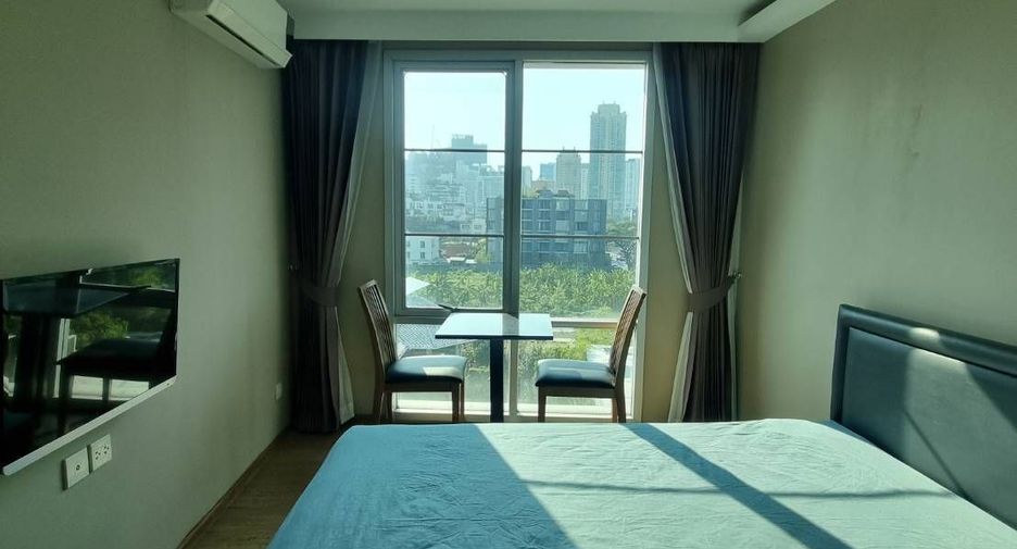 For rent 1 bed condo in Watthana, Bangkok