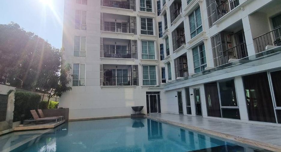 For rent 1 bed condo in Watthana, Bangkok