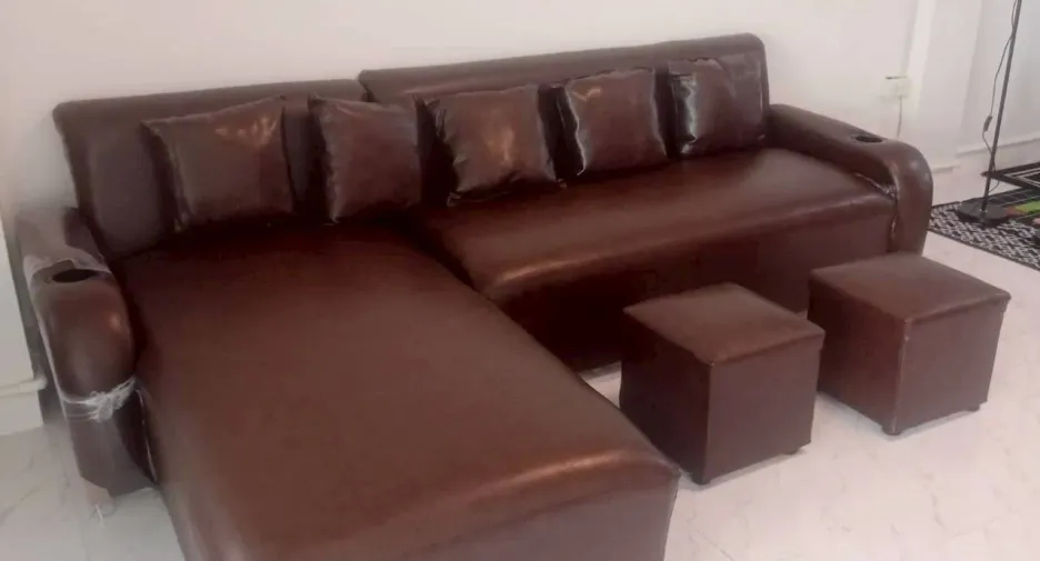For rent 4 bedrooms townhouse in Bang Kapi, Bangkok