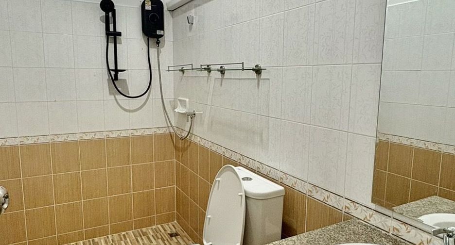 Haus zur Miete mit 2 Zimmer in Mueang Phuket, Phuket