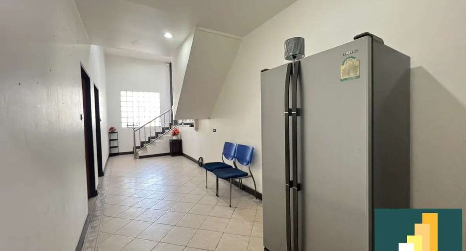For rent 3 bedrooms house in East Pattaya, Pattaya