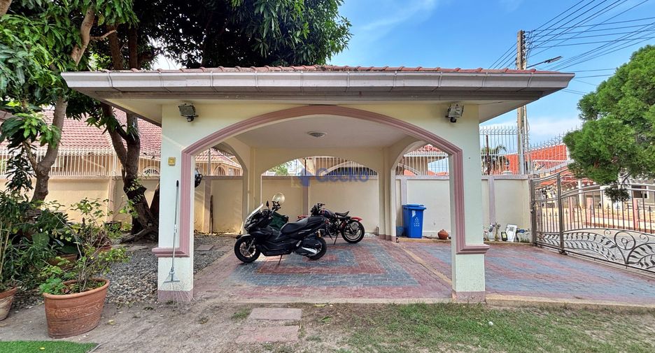 For sale 3 ベッドルーム house in South Pattaya, Pattaya
