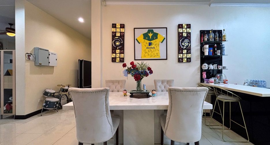 For sale 3 ベッドルーム house in South Pattaya, Pattaya