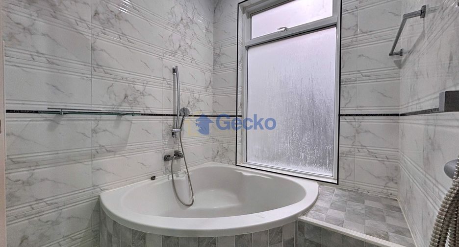Продажа 3 спальни дом в Huay Yai, Паттайя