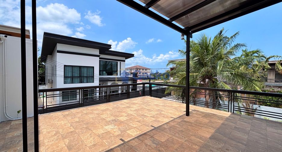 Продажа 3 спальни дом в Huay Yai, Паттайя