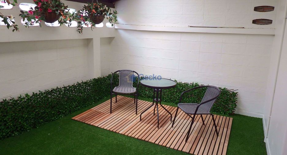For rent and for sale 2 bedrooms house in South Pattaya, Pattaya