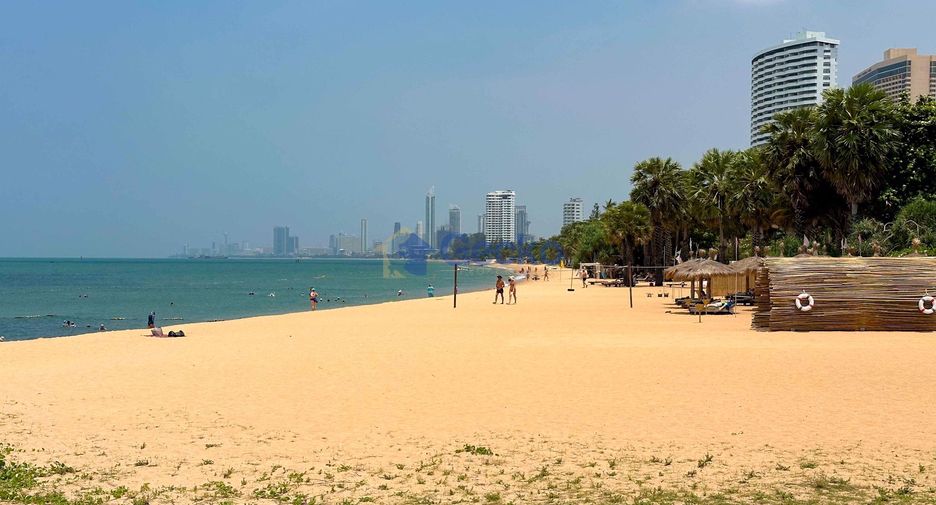 For sale 1 bed condo in Sattahip, Chonburi