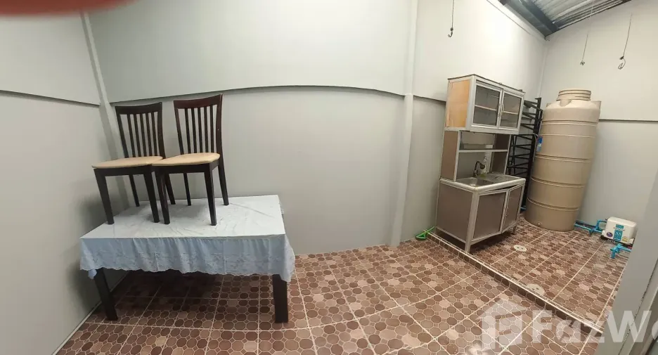 Reihenhaus zur Miete mit 3 Zimmer in Chom Thong, Bangkok