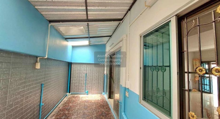 For sale 3 bedrooms townhouse in Min Buri, Bangkok