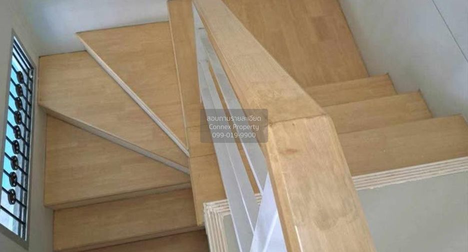For sale 3 bedrooms townhouse in Min Buri, Bangkok
