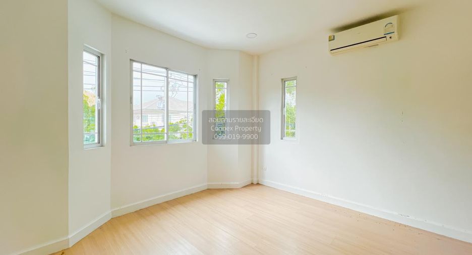 For sale 3 bedrooms house in Mueang Pathum Thani, Pathum Thani
