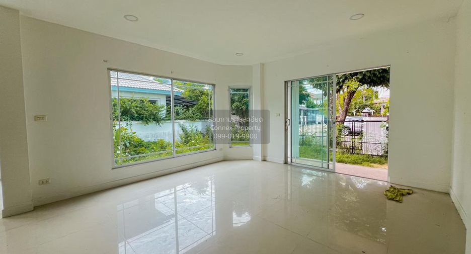 For sale 3 bedrooms house in Mueang Pathum Thani, Pathum Thani