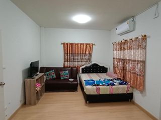 出售 4 卧室 联排别墅 在 Mueang Chon Buri, Chon Buri