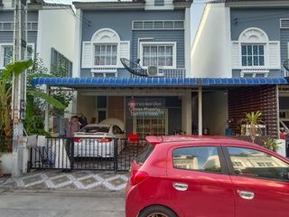 出售 4 卧室 联排别墅 在 Mueang Chon Buri, Chon Buri