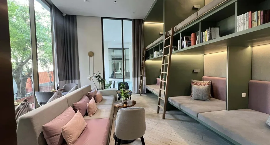 For rent 1 bed condo in Watthana, Bangkok