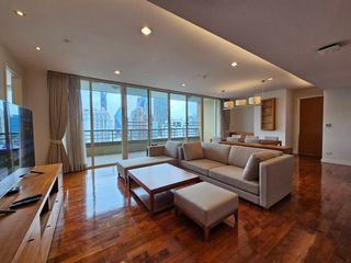 ให้เช่า 3 ห้องนอน คอนโด ใน วัฒนา, กรุงเทพฯ