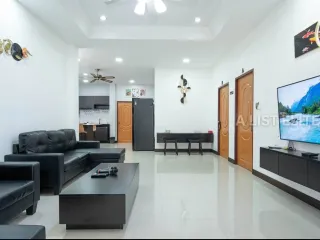 À louer 6 chambres maison à Bang Lamung, Chonburi