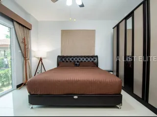 À louer 6 chambres maison à Bang Lamung, Chonburi