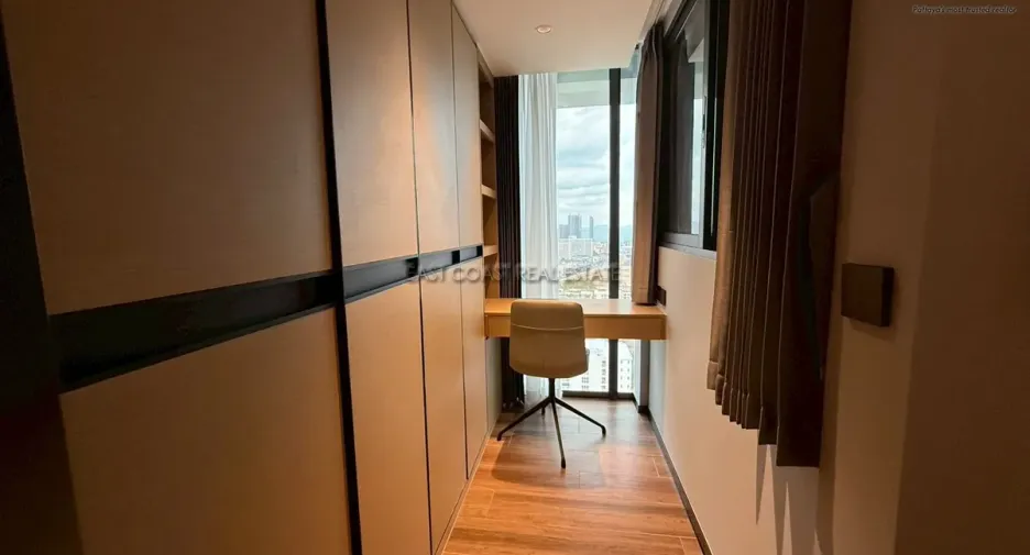 For rent 2 bedrooms condo in Bang Lamung, Chonburi