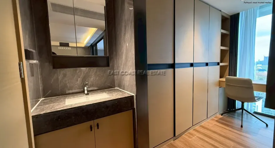 For rent 2 bedrooms condo in Bang Lamung, Chonburi