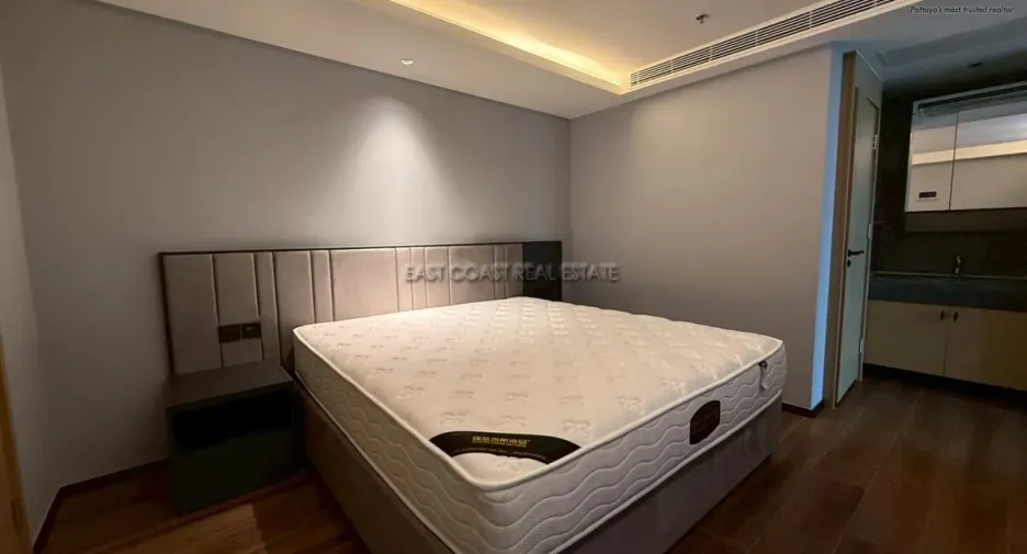 For rent 2 bedrooms condo in Bang Lamung, Chonburi