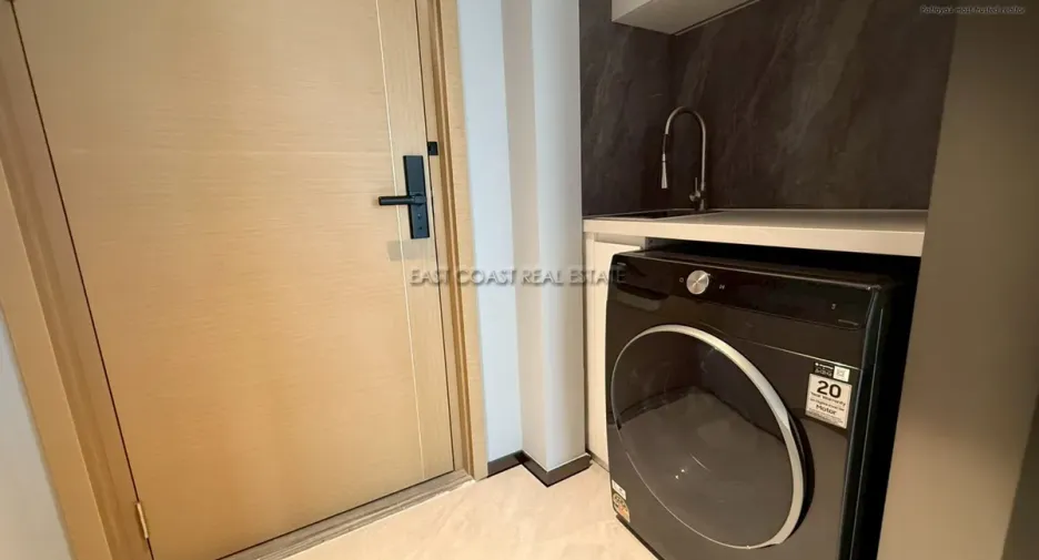 For rent 2 bedrooms condo in Bang Lamung, Chonburi