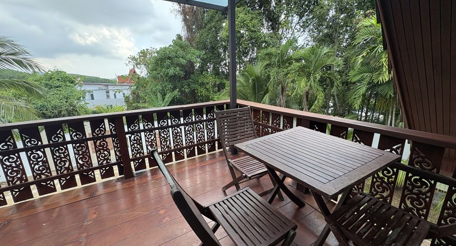 Villa en alquiler de 5 habitaciones en Mueang Phuket, Phuket
