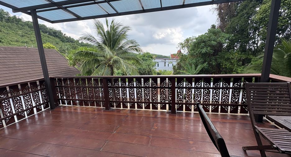 Villa en alquiler de 5 habitaciones en Mueang Phuket, Phuket