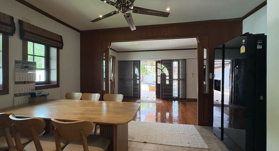 Villa en alquiler de 5 habitaciones en Mueang Phuket, Phuket