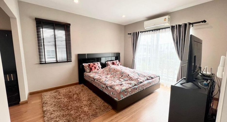 Haus zur Miete mit 4 Zimmer in Mueang Phuket, Phuket