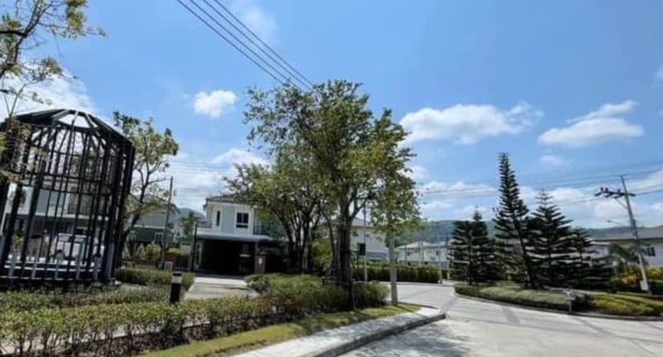 Haus zur Miete mit 4 Zimmer in Mueang Phuket, Phuket