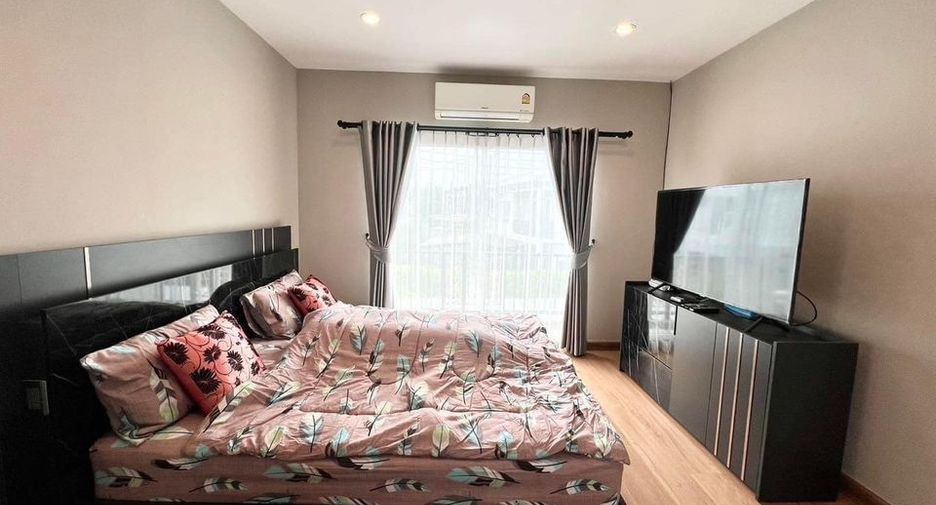 Haus zur Miete mit 4 Zimmer in Mueang Phuket, Phuket