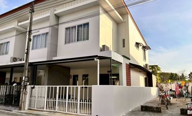 For rent 3 bedrooms townhouse in Thalang, Phuket