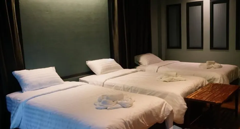 For rent 5 bedrooms house in Mueang Chiang Mai, Chiang Mai