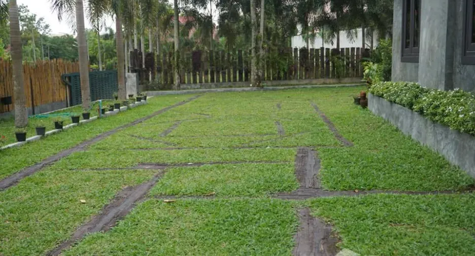 For rent 5 bedrooms house in Mueang Chiang Mai, Chiang Mai