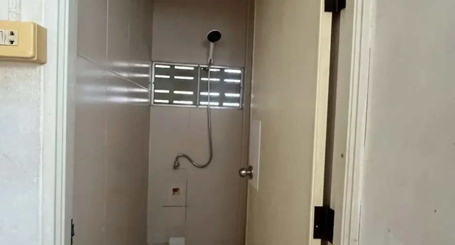 For sale 3 bedrooms house in San Kamphaeng, Chiang Mai
