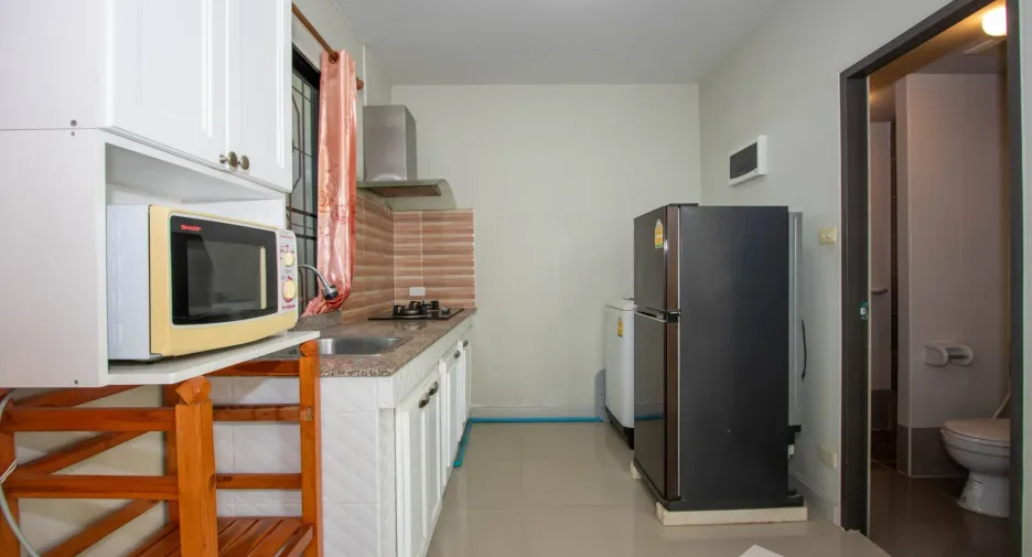 For rent 3 bedrooms townhouse in Mueang Chiang Mai, Chiang Mai