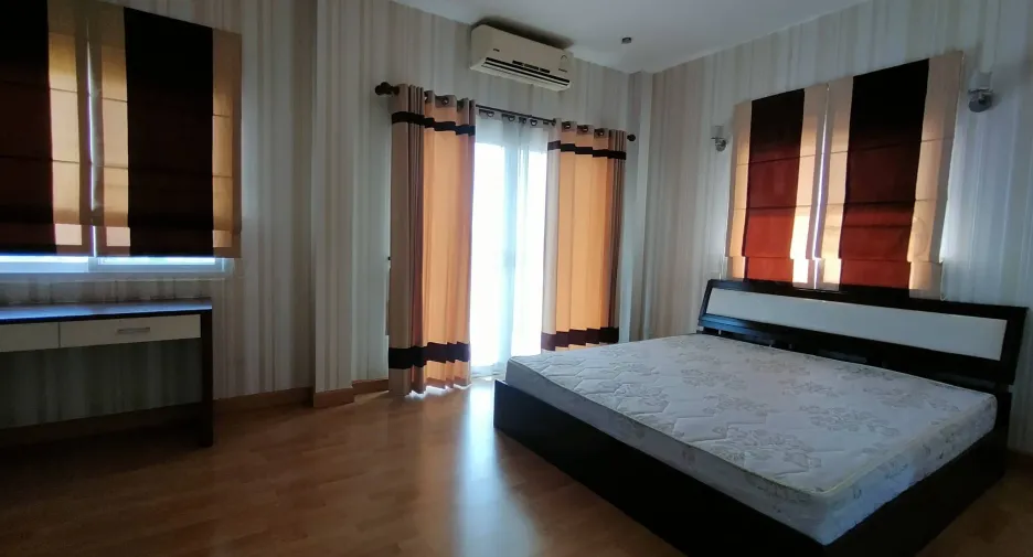 Haus zum Kauf mit 3 Zimmer in San Kamphaeng, Chiang Mai