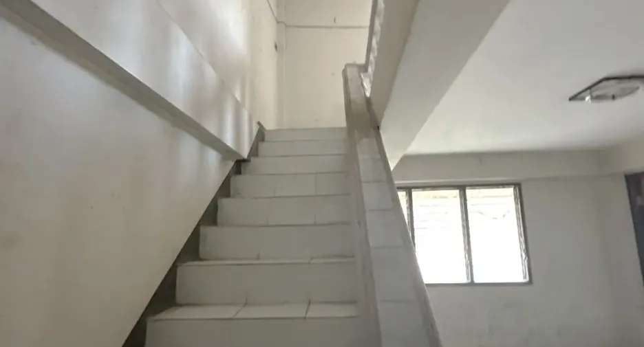 Oficina en alquiler de 2 habitaciones en San Pa Tong, Chiang Mai