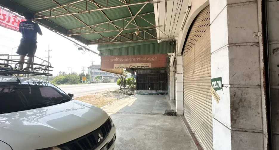Oficina en alquiler de 2 habitaciones en San Pa Tong, Chiang Mai