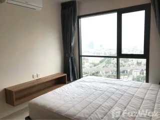 À louer 1 chambre condo à Khlong Toei, Bangkok