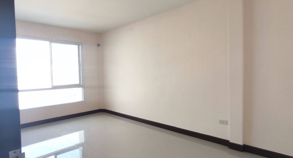 For sale 4 bedrooms townhouse in Bang Phli, Samut Prakan