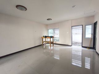 For sale 4 bedrooms townhouse in Bang Phli, Samut Prakan