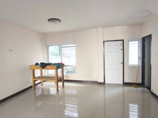 For sale 4 bedrooms townhouse in Bang Phli, Samut Prakan