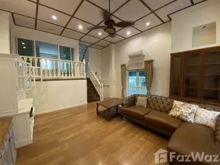 Haus zur Miete mit 4 Zimmer in Mueang Samut Prakan, Samut Prakan