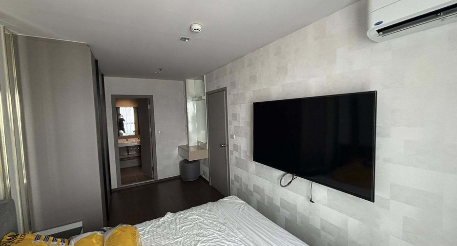 For rent 2 bedrooms condo in Phra Khanong, Bangkok