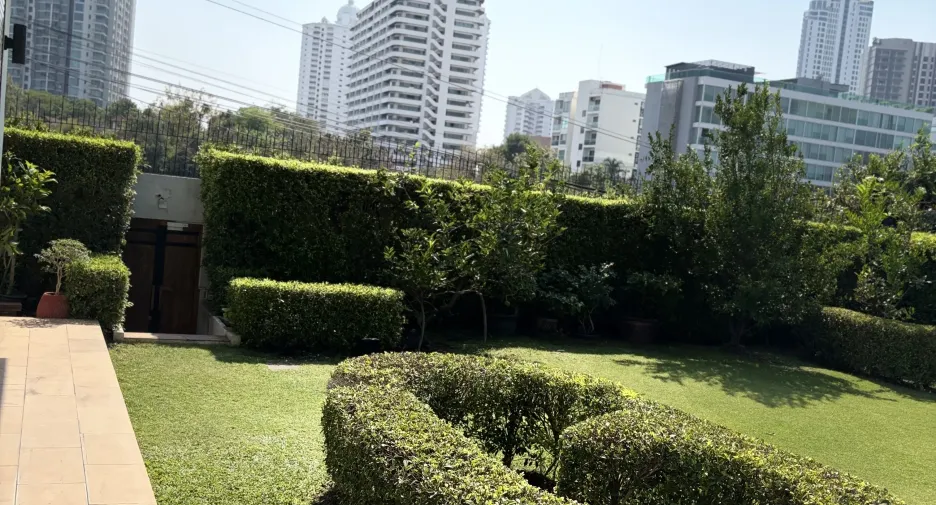 For sale 3 bedrooms villa in East Pattaya, Pattaya