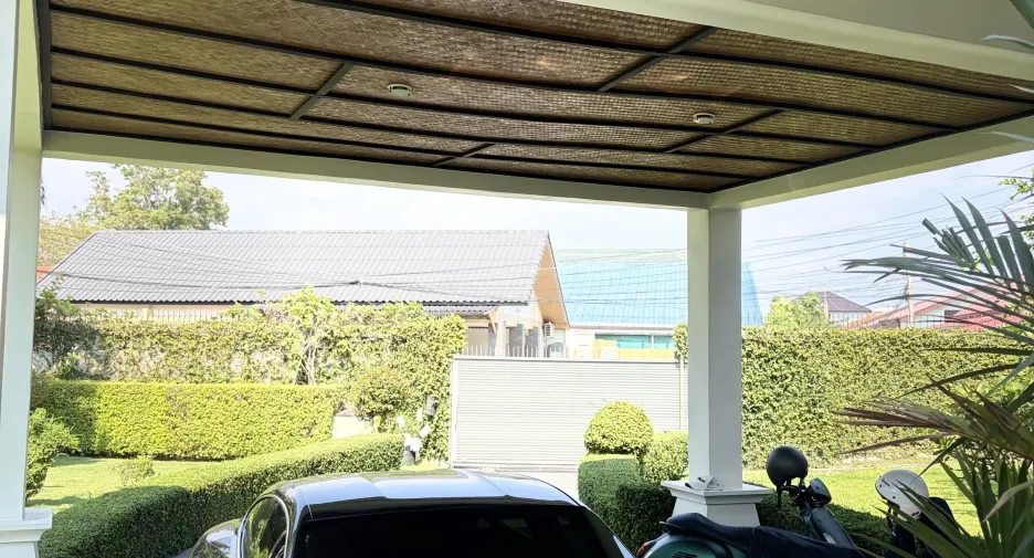 For sale 3 bedrooms villa in East Pattaya, Pattaya