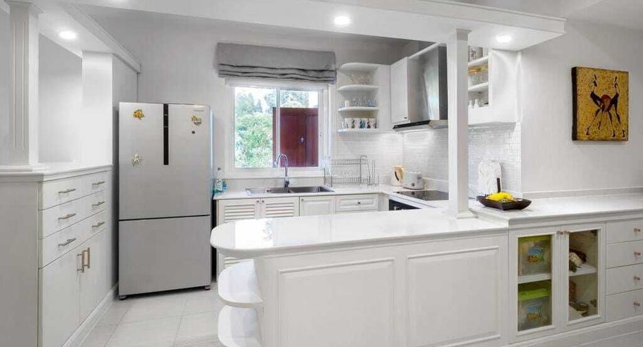 For sale 2 bedrooms condo in Mueang Phuket, Phuket
